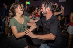pareja-bailando-salsa-en-bachamambo-merida